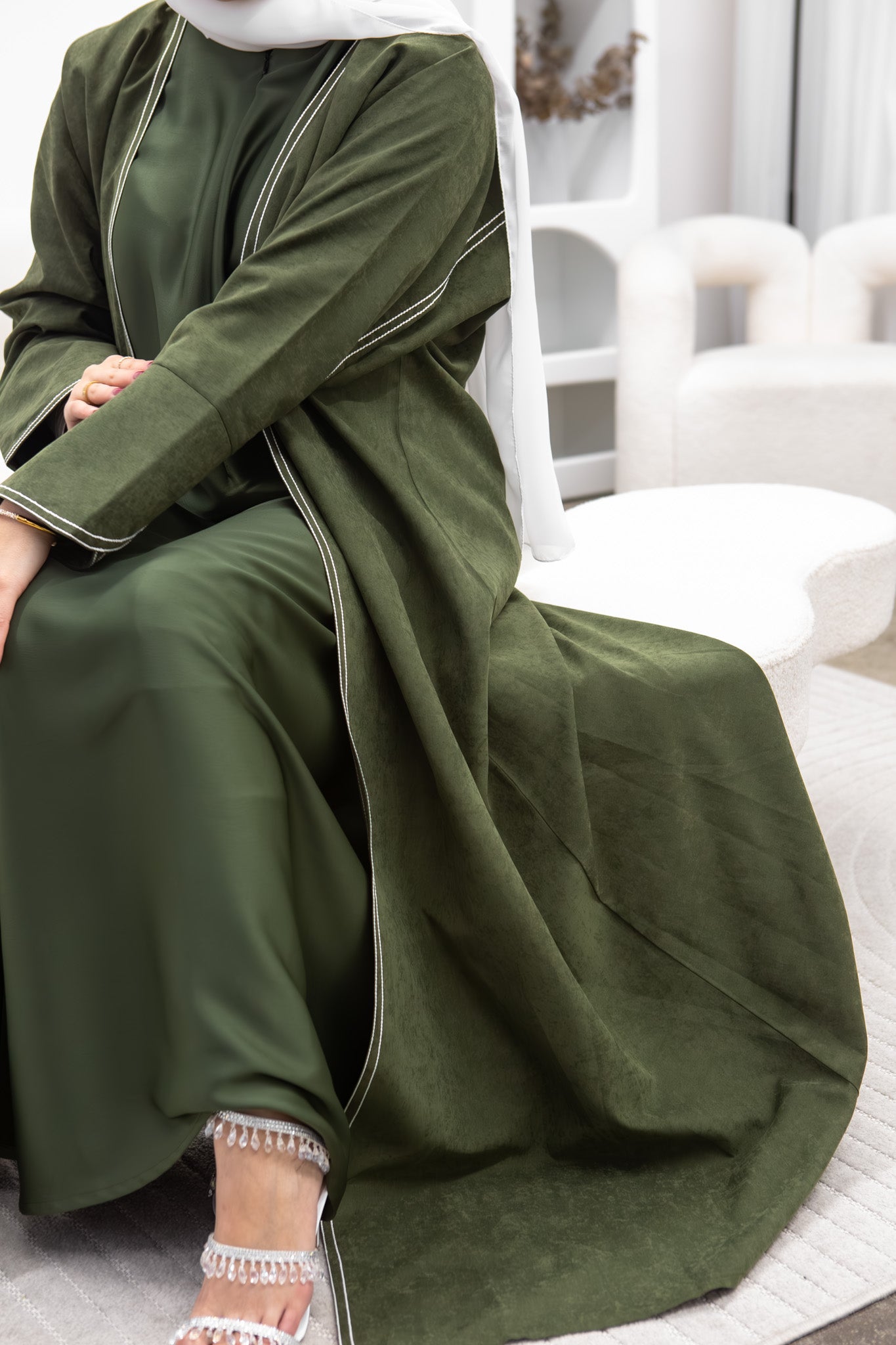 #AW01 | Olive Green Abaya With Embroidery Melek London