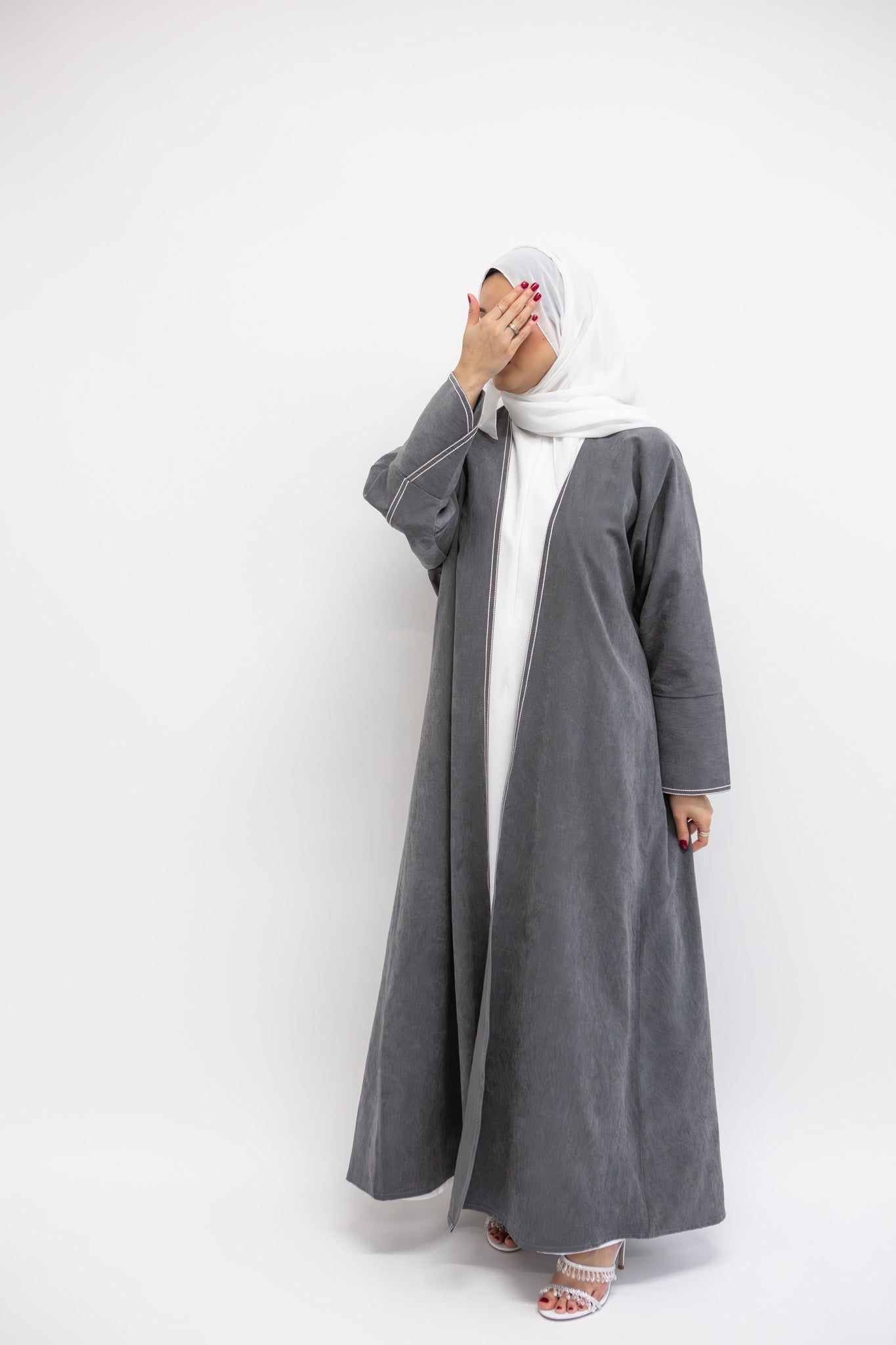 #AW02 | Grey Abaya With White Embroidery Melek London