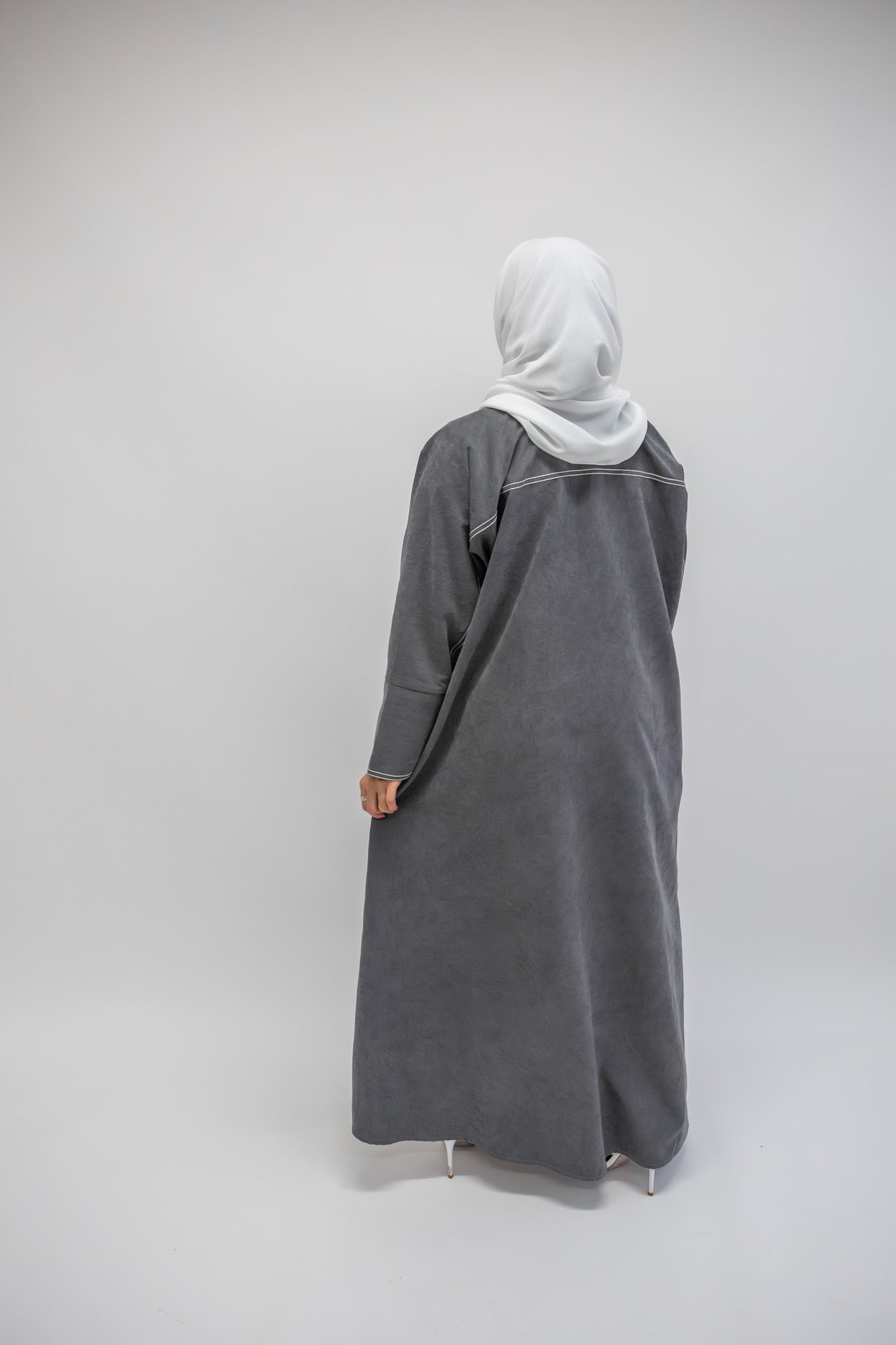 #AW02 | Grey Abaya With White Embroidery Melek London