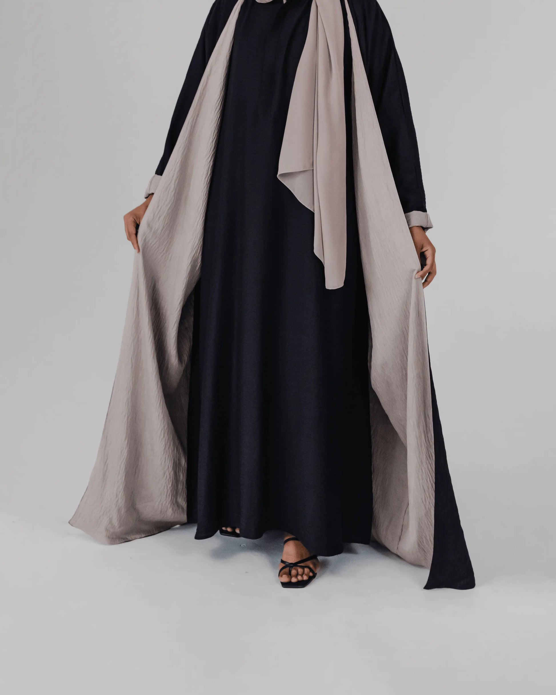 #LC03 | Black and Taupe Reversible Abaya - Melek London