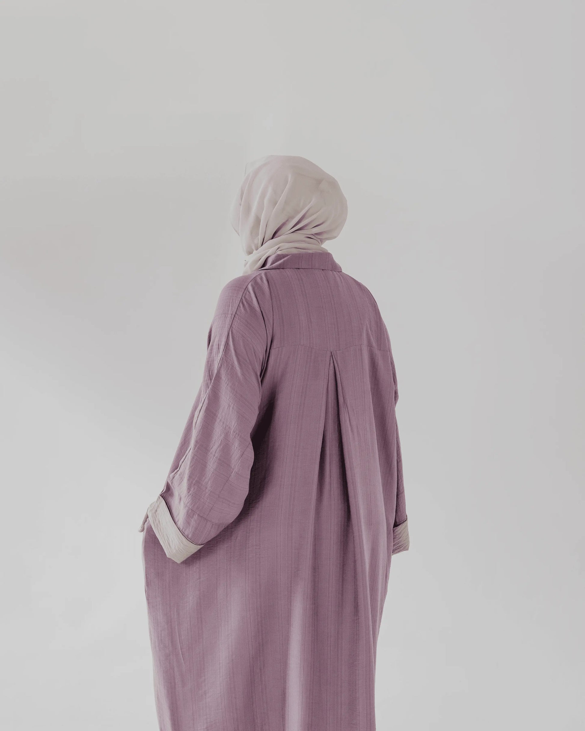 #LC05 | Mauve Abaya With Collars & Nude Cuffs - Melek London